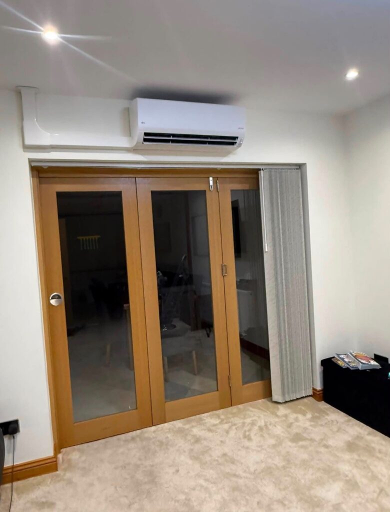 who-would-install-an-air-conditioning-unit-in-uk