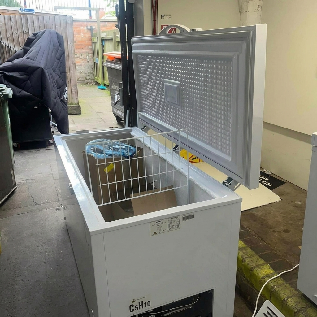 who-repairs-restaurant-refrigeration